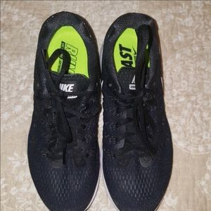 Nike ZOOM Pegasus 33